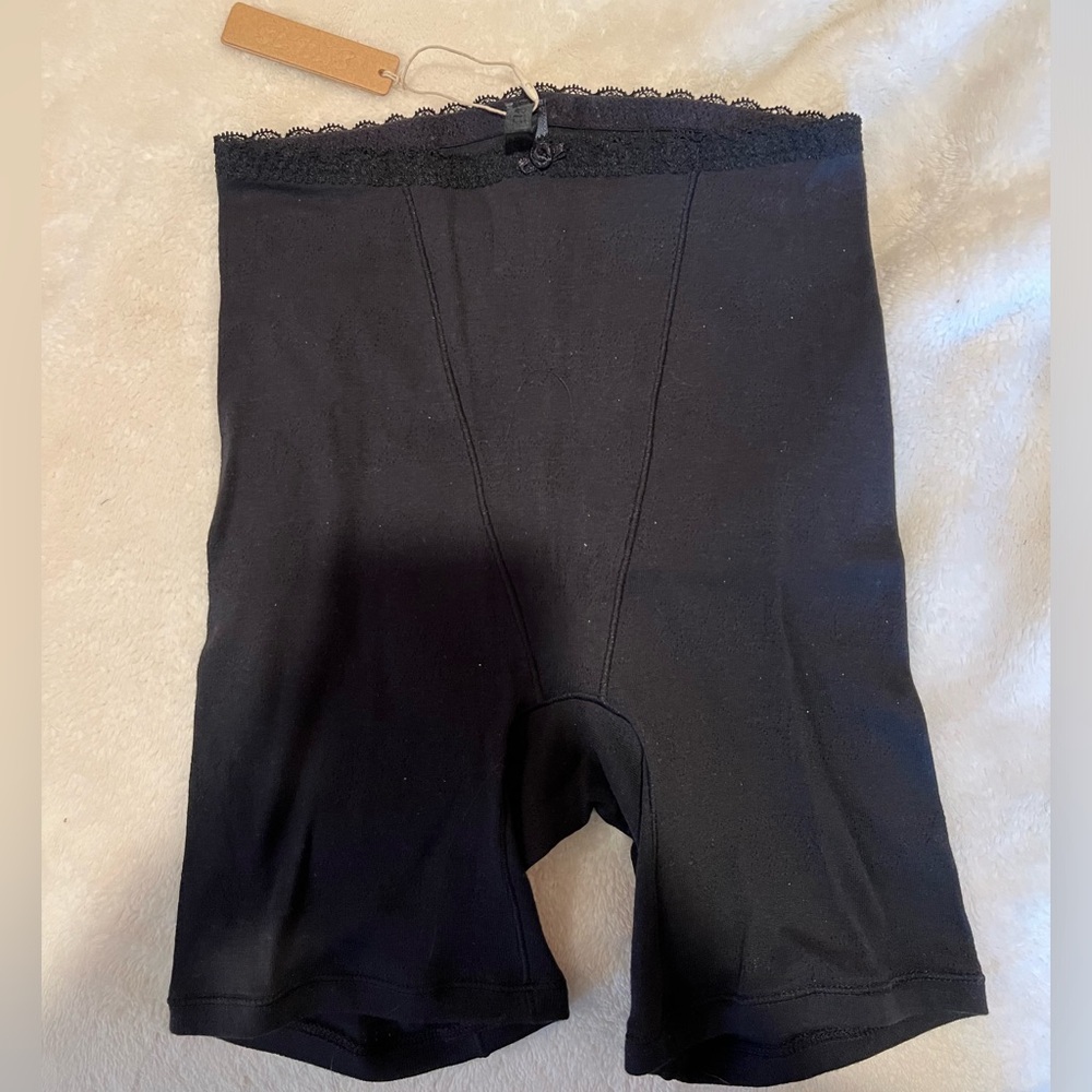 Skims Black Pointelle Shorts XS